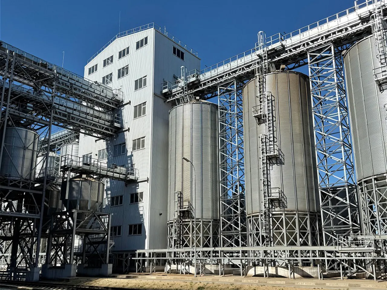 Photo Elevator complex 