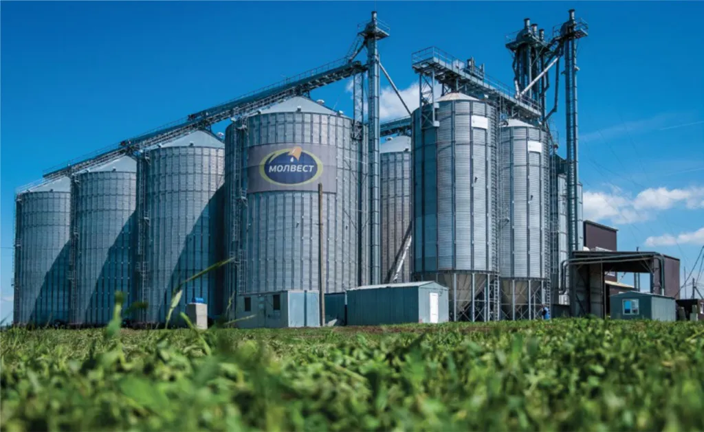 Intake complex (livestock feed) — photo 1